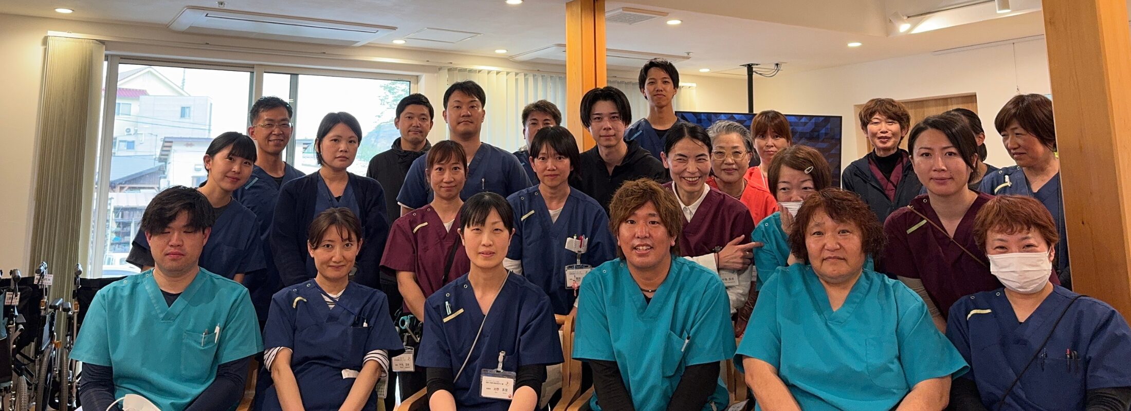 エンパワーライフ集合写真